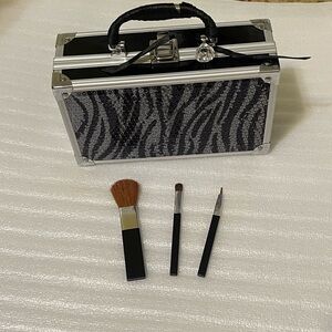 Zebra Cosmetic Hard Case With Mirror & 3 Brushes + Brush Holders